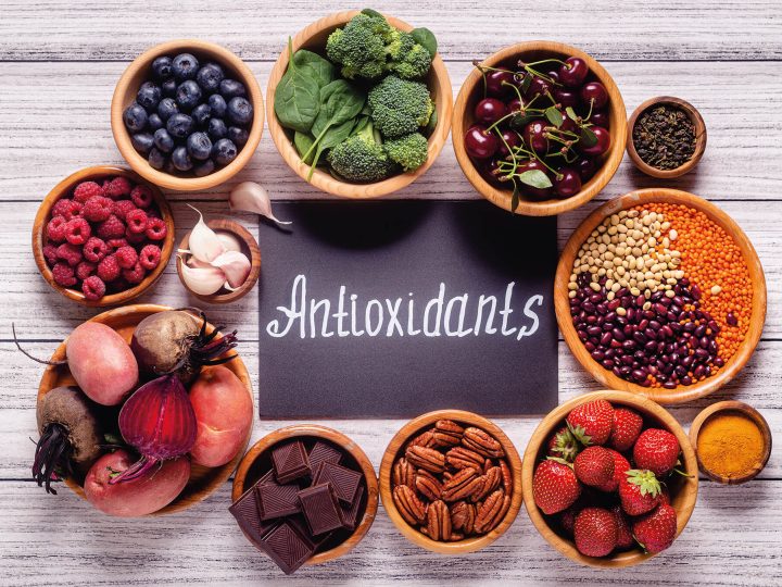 Antiossidanti a tavola: scopri il ruolo cruciale degli antiossidanti nell’alimentazione